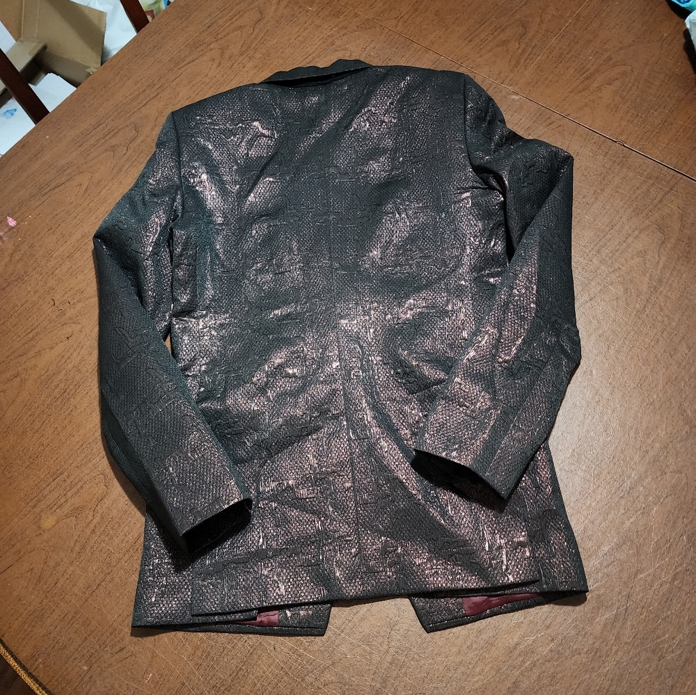 NWOT - Sophisticated Black and Burgundy Men's Blazer - Picture 10 of 10